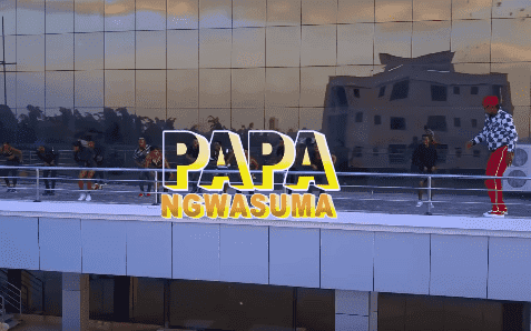 VIDEO: Koffi Olomide – Papa Ngwasuma (Mp4 Download)