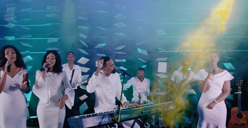 VIDEO: Goodluck Gozbert - Wastahili Sifa (Mp4 Download)